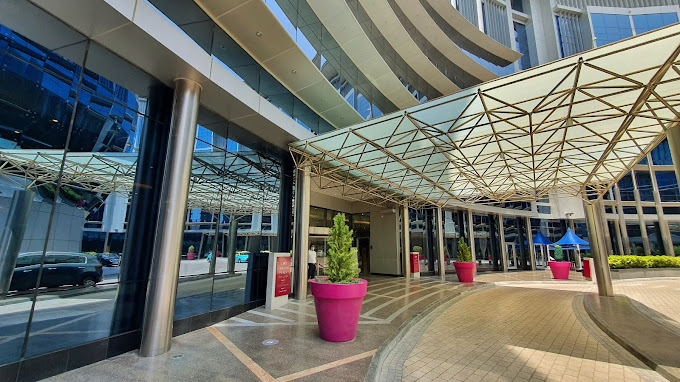 Crowne Plaza Business Park