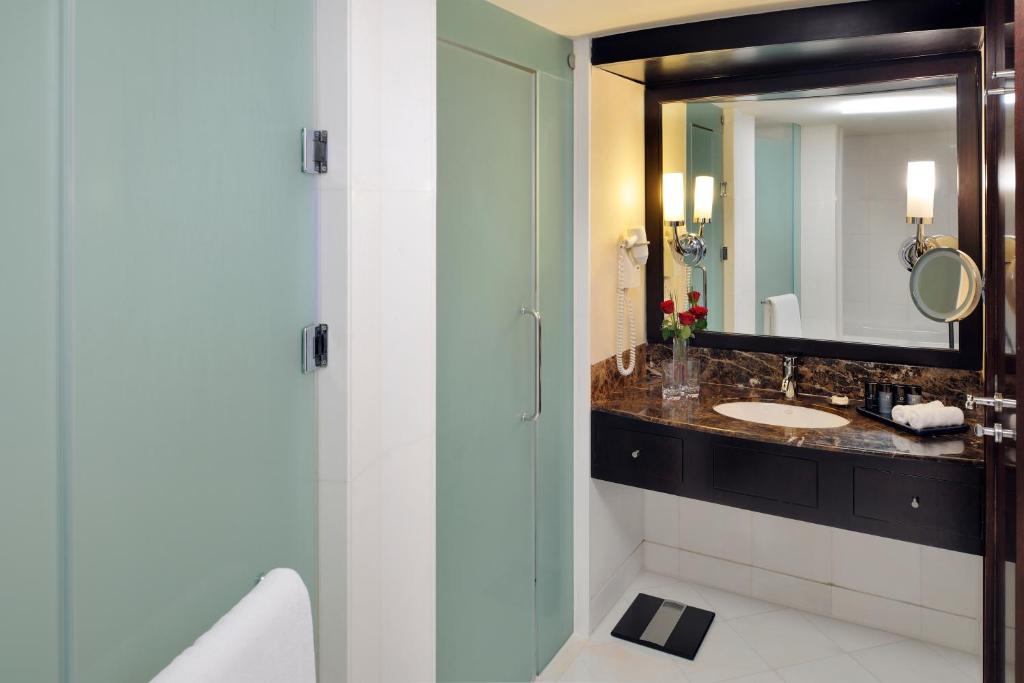 Grand Marina Intercontinental Hotel — 9