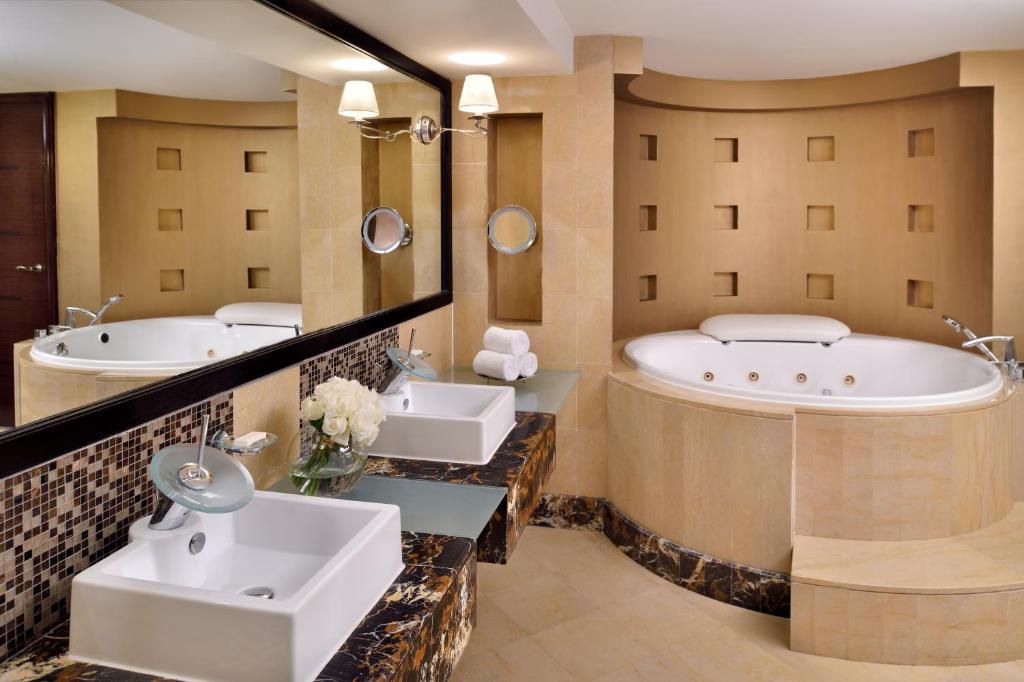 Grand Marina Intercontinental Hotel — 12