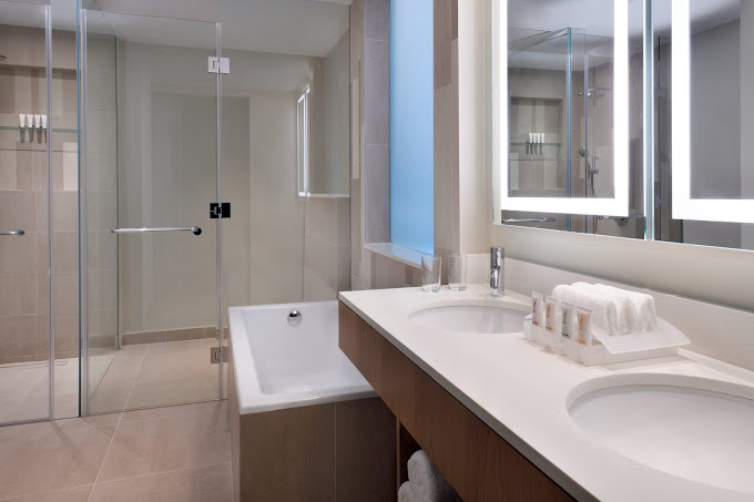 Holiday Inn Hotel Dubai Festival City — 4