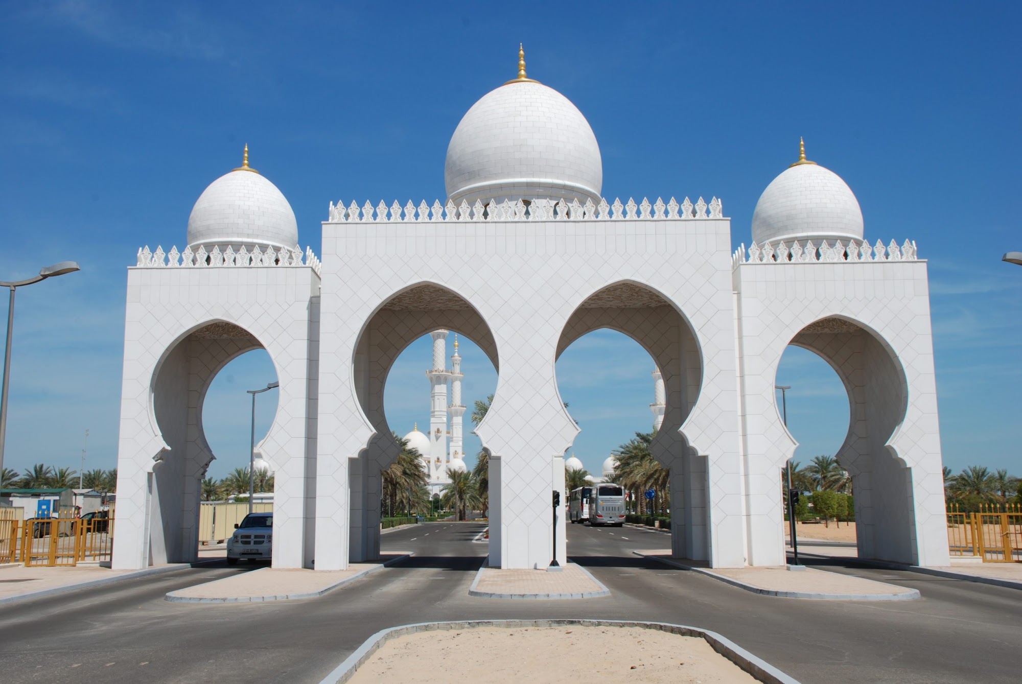 Sheikh Zayed Bin Sultan Mosque Boundary Wall — 2