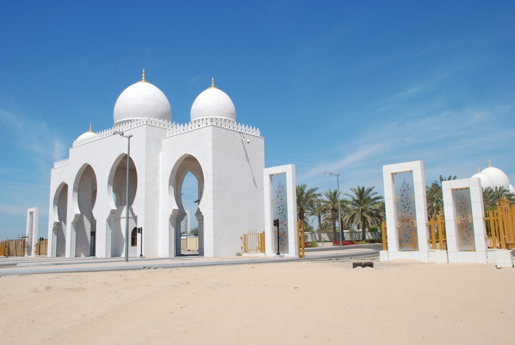 Sheikh Zayed Bin Sultan Mosque Boundary Wall — 3